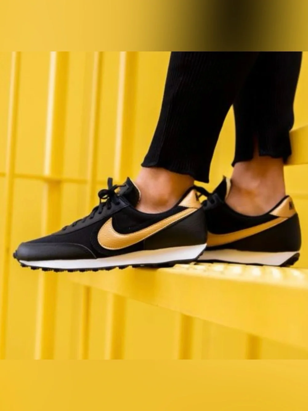 ✔️GUC✔️NIKE Daybreak 'Black Metallic Gold'